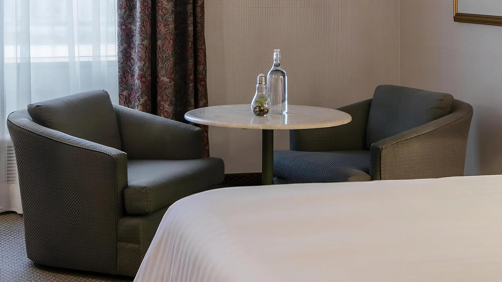 Hôtels Gouverneur Montréal - Île Charron Boucherville Hotel